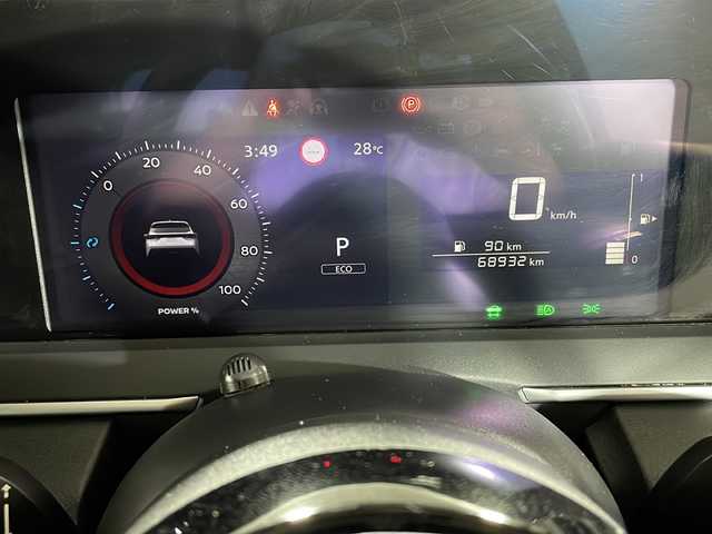 日産 ノート X 沖縄県 2021(令3)年 6.9万km ピュアホワイトパール 県外仕入　/禁煙車　/純正ナビ　/　フルセグ　Ｂｌｕｅｔｏｏｔｈ　ＤＶＤ　ＣＤ　/バックカメラ　/エマージェンシーブレーキ　/ＬＥＤヘッドライト　/コーナーセンサー　/オートブレーキホールド　/電子パーキングブレーキ
