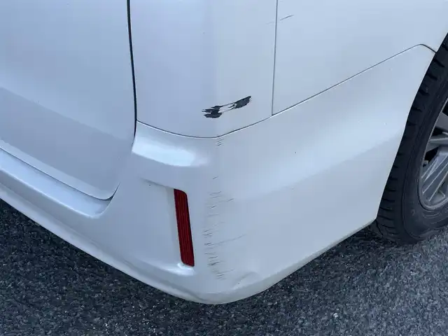 トヨタ エスクァイア Gi 道央・札幌 2016(平28)年 16.4万km ホワイトパールクリスタルシャイン ４WD/寒冷地仕様/純正ディーラーOPナビ/CD/DVD/BT/フルセグ/純正フリップダウンモニター/プリクラッシュセーフティ/横滑り防止装置/クルーズコントロール/レーンキープアシスト/パーキングアシスト/バックカメラ/ビルトインETC/アイドリングストップ/ワイパーデアイサー/ECOMODE/両側パワースライドドア/前席シートヒーター/レザーシート/革巻きウッドコンビステアリング/ステアリングリモコン/MTモード付AT/プッシュスタート/スマートキー/LEDヘッドライト/オートライト/オートハイビーム/フォグランプ/電動格納ミラー/ウィンカーミラー/純正フロアマット/ドアバイザー