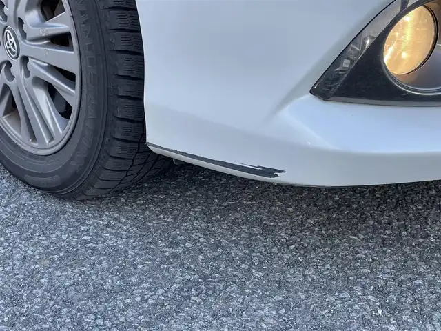 トヨタ エスクァイア Gi 道央・札幌 2016(平28)年 16.4万km ホワイトパールクリスタルシャイン ４WD/寒冷地仕様/純正ディーラーOPナビ/CD/DVD/BT/フルセグ/純正フリップダウンモニター/プリクラッシュセーフティ/横滑り防止装置/クルーズコントロール/レーンキープアシスト/パーキングアシスト/バックカメラ/ビルトインETC/アイドリングストップ/ワイパーデアイサー/ECOMODE/両側パワースライドドア/前席シートヒーター/レザーシート/革巻きウッドコンビステアリング/ステアリングリモコン/MTモード付AT/プッシュスタート/スマートキー/LEDヘッドライト/オートライト/オートハイビーム/フォグランプ/電動格納ミラー/ウィンカーミラー/純正フロアマット/ドアバイザー