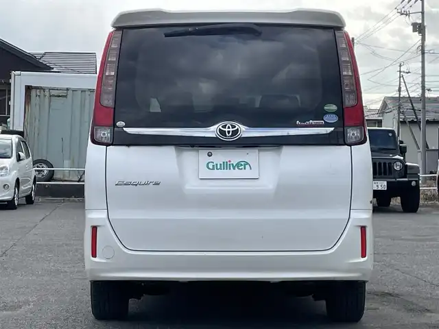 トヨタ エスクァイア Gi 道央・札幌 2016(平28)年 16.4万km ホワイトパールクリスタルシャイン ４WD/寒冷地仕様/純正ディーラーOPナビ/CD/DVD/BT/フルセグ/純正フリップダウンモニター/プリクラッシュセーフティ/横滑り防止装置/クルーズコントロール/レーンキープアシスト/パーキングアシスト/バックカメラ/ビルトインETC/アイドリングストップ/ワイパーデアイサー/ECOMODE/両側パワースライドドア/前席シートヒーター/レザーシート/革巻きウッドコンビステアリング/ステアリングリモコン/MTモード付AT/プッシュスタート/スマートキー/LEDヘッドライト/オートライト/オートハイビーム/フォグランプ/電動格納ミラー/ウィンカーミラー/純正フロアマット/ドアバイザー