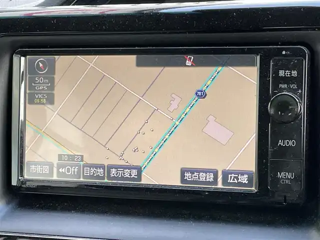 トヨタ エスクァイア Gi 道央・札幌 2016(平28)年 16.4万km ホワイトパールクリスタルシャイン ４WD/寒冷地仕様/純正ディーラーOPナビ/CD/DVD/BT/フルセグ/純正フリップダウンモニター/プリクラッシュセーフティ/横滑り防止装置/クルーズコントロール/レーンキープアシスト/パーキングアシスト/バックカメラ/ビルトインETC/アイドリングストップ/ワイパーデアイサー/ECOMODE/両側パワースライドドア/前席シートヒーター/レザーシート/革巻きウッドコンビステアリング/ステアリングリモコン/MTモード付AT/プッシュスタート/スマートキー/LEDヘッドライト/オートライト/オートハイビーム/フォグランプ/電動格納ミラー/ウィンカーミラー/純正フロアマット/ドアバイザー