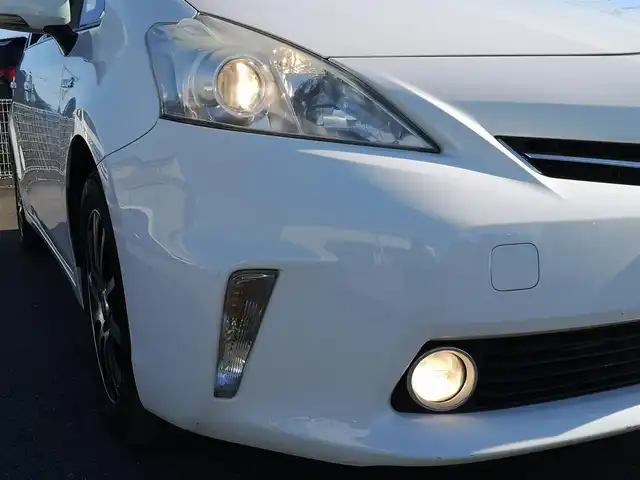 トヨタ プリウス α S Lセレクション 茨城県 2012(平24)年 6.7万km スーパーホワイトⅡ 純正ナビ/【AM・FM・DISC・HDD・USB・BT・TV・SD】/ETC/Bカメラ/ステリモ/リアスポイラー/オートライト/Fフォグ/ハロゲンライト/社外アルミホイール/電格ミラー/ウインカーミラー/オートエアコン/プッシュスタート/スマートキー