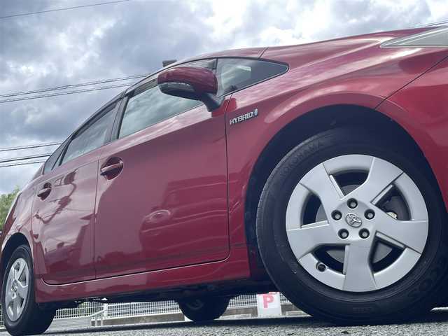 トヨタ プリウス S 熊本県 2010(平22)年 7.4万km レッドマイカメタリック 純正SDナビ （NSDN-W60）/【ワンセグTV/CD/DVD/SD/AUX】/バックカメラ/ステアリングリモコン/ビルトインETC/オートライト/HIDヘッドライト/フォグランプ/ヘッドライトレベライザー/純正15インチAW/電格ミラー/スマートキー/スペアキー/プッシュスタート/純正フロアマット/純正ドアバイザー/保証書/取扱説明書(車両/ナビ)