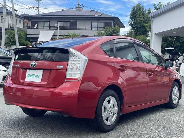 トヨタ プリウス S 熊本県 2010(平22)年 7.4万km レッドマイカメタリック 純正SDナビ （NSDN-W60）/【ワンセグTV/CD/DVD/SD/AUX】/バックカメラ/ステアリングリモコン/ビルトインETC/オートライト/HIDヘッドライト/フォグランプ/ヘッドライトレベライザー/純正15インチAW/電格ミラー/スマートキー/スペアキー/プッシュスタート/純正フロアマット/純正ドアバイザー/保証書/取扱説明書(車両/ナビ)