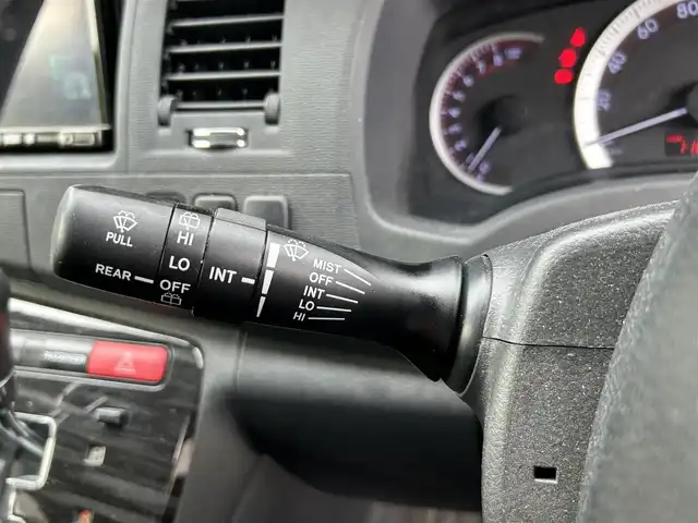 トヨタ アイシス プラタナ Vセレクション 福岡県 2012(平24)年 11.9万km ホワイトパールクリスタルシャイン 社外ナビ/Bluetooth/フルセグTV/バックカメラ/両側パワースライドドア/HIDライト/オートライト/ドアバイザー/ETC