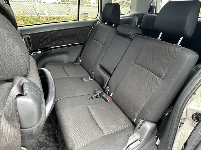 トヨタ アイシス プラタナ Vセレクション 福岡県 2012(平24)年 11.9万km ホワイトパールクリスタルシャイン 社外ナビ/Bluetooth/フルセグTV/バックカメラ/両側パワースライドドア/HIDライト/オートライト/ドアバイザー/ETC