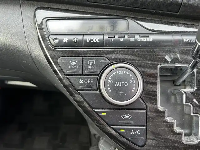 トヨタ アイシス プラタナ Vセレクション 福岡県 2012(平24)年 11.9万km ホワイトパールクリスタルシャイン 社外ナビ/Bluetooth/フルセグTV/バックカメラ/両側パワースライドドア/HIDライト/オートライト/ドアバイザー/ETC