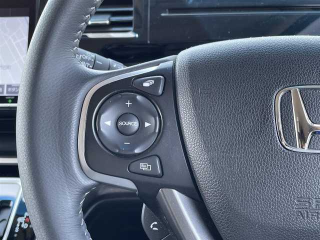 ホンダ ステップワゴン スパーダ ハイブリッド G ホンダセンシング 佐賀県 2018(平30)年 8.1万km フォレストグリーンパール ワンオーナー/アダプティブクルーズコントロール/衝突軽減ブレーキ/先行車発進お知らせ機能/路外逸脱抑制システム/レーンキープアシスト/標識認識機能/純正9インチメモリーナビ/フリップダウンモニター/バックカメラ/ビルトインETC/両側パワースライドドア/電子パーキング/ブレーキホールド機能/キャプテンシート/後席用サイドサンシェード/革巻きステアリング/ステアリングリモコン/純正16インチアルミホイール/純正LEDヘッドライト/ウィンカーミラー/ドアバイザ―/プッシュスタート/スペアキー/保証書/取扱説明書