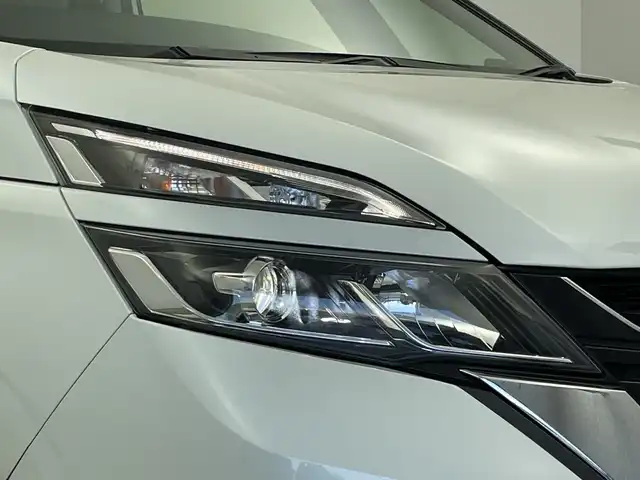 日産 セレナ ハイウェイスターVセレクションⅡ 新潟県 2019(令1)年 7.8万km ブリリアントホワイトパール 純正9インチナビ/フルセグTV/両側パワースライドドア/プロパイロット/アラウンドビューモニター/インテリジェントエマージェンシーブレーキ/オートライト