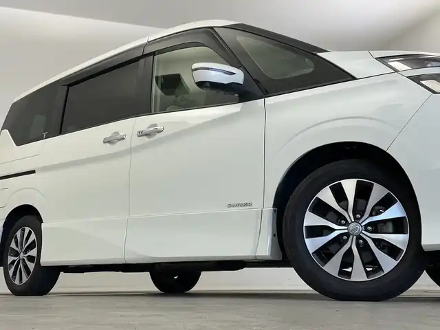 日産 セレナ ハイウェイスターVセレクションⅡ 新潟県 2019(令1)年 7.8万km ブリリアントホワイトパール 純正9インチナビ/フルセグTV/両側パワースライドドア/プロパイロット/アラウンドビューモニター/インテリジェントエマージェンシーブレーキ/オートライト