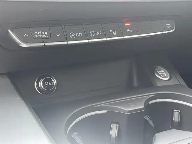 アウディ Ａ５ SB 45TFSIクワトロ スポーツ 静岡県 2019(令1)年 2.9万km グレイシアホワイトメタリック Sline/アウディプレセンス　軽減ブレーキACCサイドレーンアシスト/MMIナビフルセグTVBluetooth/サラウンドカメラ/ハーフレザーシートシートヒーター/パワーシート　運転席メモリー機能/BBS18インチアルミホイール/REGNO GR-XII/バーチャルコクピット/パワーバックドア/3ZONEエアコン/レインセンサー/フィルム施工/ドライブレコーダー/DSRCETC