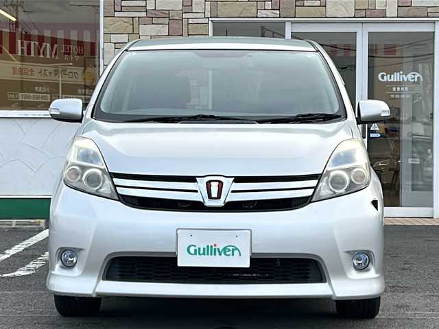 トヨタ アイシス プラタナ Vセレクション 徳島県 2013(平25)年 11.4万km シルバーM 純正SD7型ナビ　NHZD-W62G/バックカメラ/両側電動スライドドア/ドライブレコーダー/ビルトインETC/純正18インチAW/純正フロアマット/ドアバイザー/フォグライト/電動格納ミラー/キセノンヘッドライト/スマートキー/オートライト