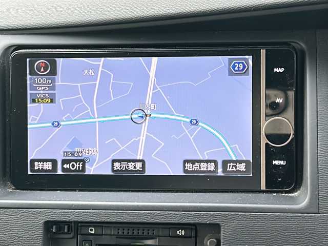 トヨタ アイシス プラタナ Vセレクション 徳島県 2013(平25)年 11.4万km シルバーM 純正SD7型ナビ　NHZD-W62G/バックカメラ/両側電動スライドドア/ドライブレコーダー/ビルトインETC/純正18インチAW/純正フロアマット/ドアバイザー/フォグライト/電動格納ミラー/キセノンヘッドライト/スマートキー/オートライト