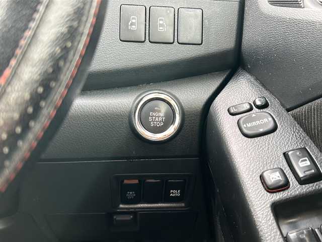 トヨタ アイシス プラタナ Vセレクション 徳島県 2013(平25)年 11.4万km シルバーM 純正SD7型ナビ　NHZD-W62G/バックカメラ/両側電動スライドドア/ドライブレコーダー/ビルトインETC/純正18インチAW/純正フロアマット/ドアバイザー/フォグライト/電動格納ミラー/キセノンヘッドライト/スマートキー/オートライト