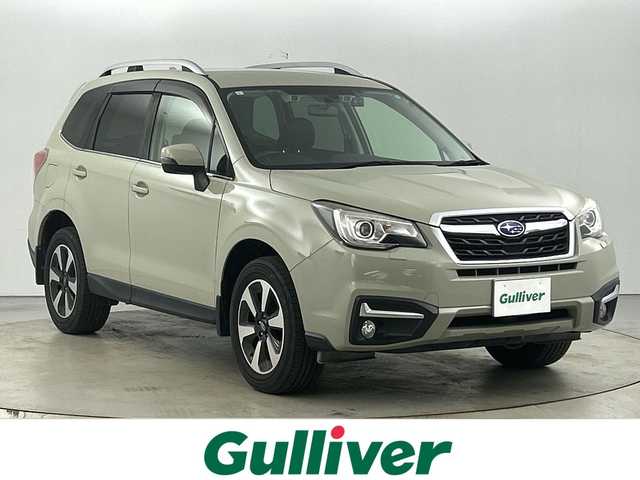 スバル フォレスター 2．0i－L アイサイト 栃木県 2017(平29)年 5.9万km デザートカーキ 禁煙車/４WD/ワンオーナー/純正８Vインチナビ/（CD/DVD/Bluetooth/フルセグTV/SD)/バックカメラ/アイサイト/・プリクラッシュブレーキ/・アクティブレーンキープ/・誤発進抑制制御/・車線逸脱警報システム/・ふらつき警報/・レーダークルーズコントロール/・ブラインドスポットモニター/・オートマチックハイビーム/ETC/前後ドライブレコーダー/ハーフレザーシート/全席シートヒーター/パワーシート/アイドリングストップ/パドルシフト/純正17インチアルミホイール/スマートキー/スペアキー1本/オートライト/LEDヘッドライト/フロントフォグランプ/横滑り防止装置/純正フロアマット