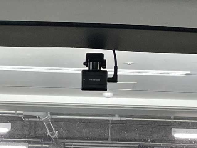 スバル フォレスター 2．0i－L アイサイト 栃木県 2017(平29)年 5.9万km デザートカーキ 禁煙車/４WD/ワンオーナー/純正８Vインチナビ/（CD/DVD/Bluetooth/フルセグTV/SD)/バックカメラ/アイサイト/・プリクラッシュブレーキ/・アクティブレーンキープ/・誤発進抑制制御/・車線逸脱警報システム/・ふらつき警報/・レーダークルーズコントロール/・ブラインドスポットモニター/・オートマチックハイビーム/ETC/前後ドライブレコーダー/ハーフレザーシート/全席シートヒーター/パワーシート/アイドリングストップ/パドルシフト/純正17インチアルミホイール/スマートキー/スペアキー1本/オートライト/LEDヘッドライト/フロントフォグランプ/横滑り防止装置/純正フロアマット