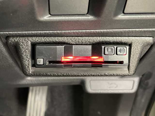 スバル フォレスター 2．0i－L アイサイト 栃木県 2017(平29)年 5.9万km デザートカーキ 禁煙車/４WD/ワンオーナー/純正８Vインチナビ/（CD/DVD/Bluetooth/フルセグTV/SD)/バックカメラ/アイサイト/・プリクラッシュブレーキ/・アクティブレーンキープ/・誤発進抑制制御/・車線逸脱警報システム/・ふらつき警報/・レーダークルーズコントロール/・ブラインドスポットモニター/・オートマチックハイビーム/ETC/前後ドライブレコーダー/ハーフレザーシート/全席シートヒーター/パワーシート/アイドリングストップ/パドルシフト/純正17インチアルミホイール/スマートキー/スペアキー1本/オートライト/LEDヘッドライト/フロントフォグランプ/横滑り防止装置/純正フロアマット