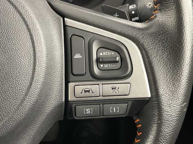 スバル フォレスター 2．0i－L アイサイト 栃木県 2017(平29)年 5.9万km デザートカーキ 禁煙車/４WD/ワンオーナー/純正８Vインチナビ/（CD/DVD/Bluetooth/フルセグTV/SD)/バックカメラ/アイサイト/・プリクラッシュブレーキ/・アクティブレーンキープ/・誤発進抑制制御/・車線逸脱警報システム/・ふらつき警報/・レーダークルーズコントロール/・ブラインドスポットモニター/・オートマチックハイビーム/ETC/前後ドライブレコーダー/ハーフレザーシート/全席シートヒーター/パワーシート/アイドリングストップ/パドルシフト/純正17インチアルミホイール/スマートキー/スペアキー1本/オートライト/LEDヘッドライト/フロントフォグランプ/横滑り防止装置/純正フロアマット