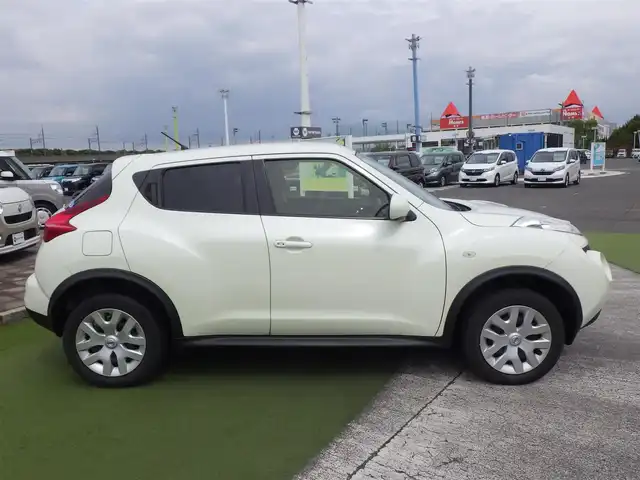 日産 ジューク 15RX タイプV 千葉県 2012(平24)年 1.3万km ホワイトパール 社外HDDナビ/地デジTV/【DVD/CD再生機能　Bluetooth接続】/バックカメラ/フォグライト/オートライト/インテリジェントキー