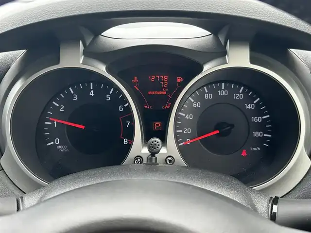 日産 ジューク 15RX タイプV 福島県 2012(平24)年 1.3万km ホワイトパール 社外メモリナビ/　【フルセグ/CD/DVD/BT】/バックカメラ/ハロゲンライト（AUTO機能付き）/フォグランプ/ヘッドライトレベライザー/プッシュスタート/電動格納ミラー/社外フロアマット
