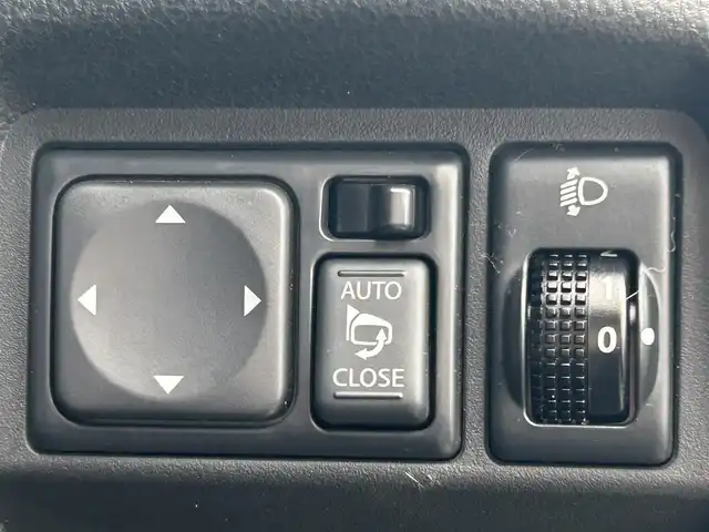日産 ジューク 15RX タイプV 福島県 2012(平24)年 1.3万km ホワイトパール 社外メモリナビ/　【フルセグ/CD/DVD/BT】/バックカメラ/ハロゲンライト（AUTO機能付き）/フォグランプ/ヘッドライトレベライザー/プッシュスタート/電動格納ミラー/社外フロアマット