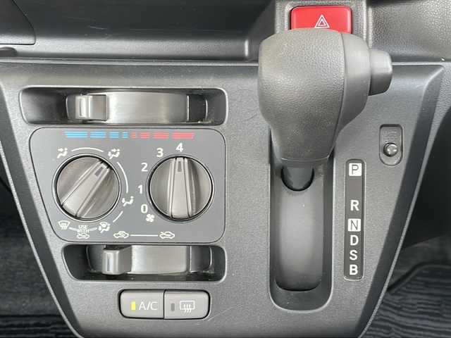 ダイハツ ミラ イース L SAⅢ 千葉県 2019(平31)年 1.9万km スカイブルーメタリック スマートアシストIII/純正メモリナビ/バックカメラ/ドラレコ /前後コーナーセンサー/社外１３インチアルミ/ホイール付き夏タイヤ積込/ワンオーナー/保証書・取説