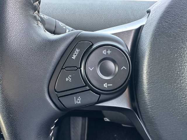 トヨタ プリウス ＰＨＶ S GRスポーツ 大阪府 2019(令1)年 3.8万km アティチュードブラックマイカ 純正9インチナビ(BT/フルセグ/DVD)/バックカメラ/レーダークルーズコントロール/プリクラッシュセーフティー/横滑り防止装置/盗難防止装置/四眼ライト/LEDヘッドライト/オートライト/オートマチックハイビーム/ビルトインETC/ドライブレコーダー/ハーフレザーシート/シートヒーター/純正フロアマット/純正アルミホイール/スペアキー(1本)/プッシュスタート