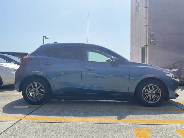 マツダ マツダ２ 15S プロアクティブ 広島県 2019(令1)年 8.3万km エターナルブルーマイカ 禁煙車/MTモード付AT/社外15インチAW/純正メーカーナビ/(BT/DVD/CD/AUX/USB)/アイドリングストップ/コーナーセンサー/ヒートシーター(D＋N)/フルセグテレビ/アラウンドビューモニター/レーンキープアシスト/プリクラッシュ/プッシュスタート/オートライト/純正LEDヘッドライト/純正フロアマット