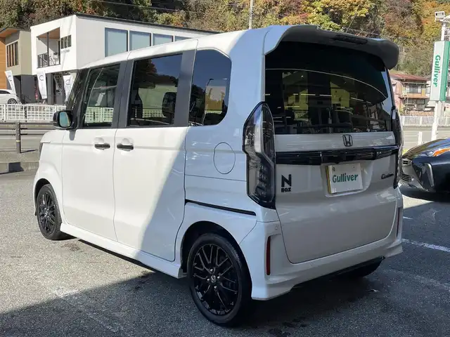 ホンダ Ｎ ＢＯＸ カスタム L ターボ スタイル+ブラック 岐阜県 2022(令4)年 3万km プラチナホワイトパール 純正ナビ(AM/FM/TV/DVD/CD/Bluetooth)/両側パワースライドドア/ハーフレザーシート/シートヒーター/クルーズコントロール/コーナーセンサー/プリクラッシュ/レーンキープアシスト/プッシュスタート/スマートキー/バックカメラ/ドライブレコーダー/オートライト/ETC/純正フロアマット