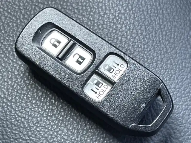 ホンダ Ｎ ＢＯＸ カスタム L ターボ スタイル+ブラック 岐阜県 2022(令4)年 3万km プラチナホワイトパール 純正ナビ(AM/FM/TV/DVD/CD/Bluetooth)/両側パワースライドドア/ハーフレザーシート/シートヒーター/クルーズコントロール/コーナーセンサー/プリクラッシュ/レーンキープアシスト/プッシュスタート/スマートキー/バックカメラ/ドライブレコーダー/オートライト/ETC/純正フロアマット