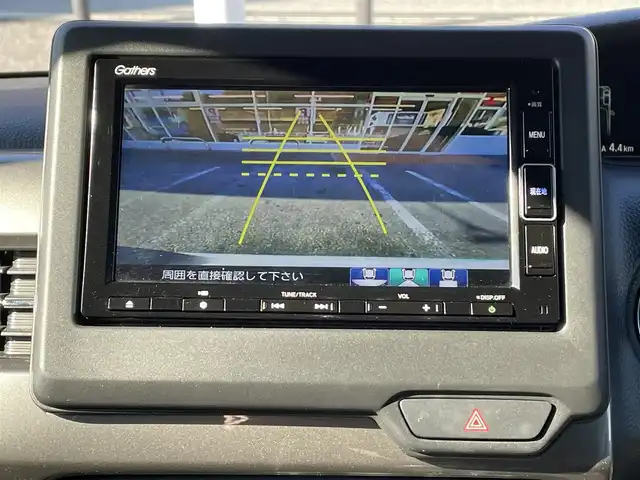 ホンダ Ｎ ＢＯＸ カスタム L ターボ スタイル+ブラック 岐阜県 2022(令4)年 3万km プラチナホワイトパール 純正ナビ(AM/FM/TV/DVD/CD/Bluetooth)/両側パワースライドドア/ハーフレザーシート/シートヒーター/クルーズコントロール/コーナーセンサー/プリクラッシュ/レーンキープアシスト/プッシュスタート/スマートキー/バックカメラ/ドライブレコーダー/オートライト/ETC/純正フロアマット