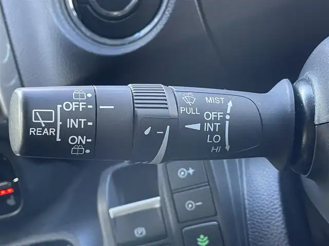 ホンダ Ｎ ＢＯＸ カスタム L ターボ スタイル+ブラック 岐阜県 2022(令4)年 3万km プラチナホワイトパール 純正ナビ(AM/FM/TV/DVD/CD/Bluetooth)/両側パワースライドドア/ハーフレザーシート/シートヒーター/クルーズコントロール/コーナーセンサー/プリクラッシュ/レーンキープアシスト/プッシュスタート/スマートキー/バックカメラ/ドライブレコーダー/オートライト/ETC/純正フロアマット