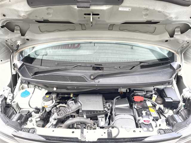 ホンダ Ｎ ＢＯＸ カスタム L ターボ 山口県 2022(令4)年 6.8万km プラチナホワイトパール ホンダセンシング/・衝突軽減ブレーキ/・誤発進抑制機能/・路外逸脱抑制機能/・アダプティブクルーズコントロール/・車線維持支援システム/・オートハイビーム/・先行車発進お知らせ機能/・標識認識機能/社外9インチナビ/　　フルセグ/Bluetooth/CD/DVD/MSV/    SD/USB/FM/AM/ipod/AUX/バックカメラ/両側パワースライドドア/オートLEDヘッドライト/フォグランプ/レザーシート/前席シートヒーター/電動パーキングブレーキ/オートブレーキホールド/スマートキー/ステアリングスイッチ/ビルドインETC