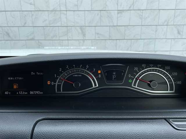 ホンダ Ｎ ＢＯＸ カスタム L ターボ 山口県 2022(令4)年 6.8万km プラチナホワイトパール ホンダセンシング/・衝突軽減ブレーキ/・誤発進抑制機能/・路外逸脱抑制機能/・アダプティブクルーズコントロール/・車線維持支援システム/・オートハイビーム/・先行車発進お知らせ機能/・標識認識機能/社外9インチナビ/　　フルセグ/Bluetooth/CD/DVD/MSV/    SD/USB/FM/AM/ipod/AUX/バックカメラ/両側パワースライドドア/オートLEDヘッドライト/フォグランプ/レザーシート/前席シートヒーター/電動パーキングブレーキ/オートブレーキホールド/スマートキー/ステアリングスイッチ/ビルドインETC