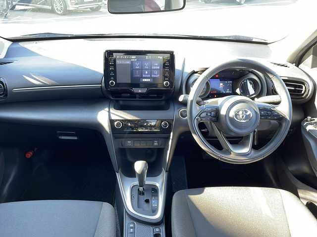 トヨタ ヤリスクロス G 新潟県 2023(令5)年 2.9万km ダークブルーマイカM 純正ディスプレイオーディオ(ナビなし)/アラウンドビューモニター/冬タイヤ積載/トヨタセーフティセンス/・プリクラッシュセーフティ/・レーントレーシングアシスト＋レーンディパーチャーアラート/・レーダークルーズコントロール/・オートマチックハイビーム/・ロードサインアシスト/・ドライバー異常時対応システム/・プロアクティブドライビングアシスト/クリアランスソナー/ステアリングスイッチ/ドアバイザー/取扱説明書/保証書