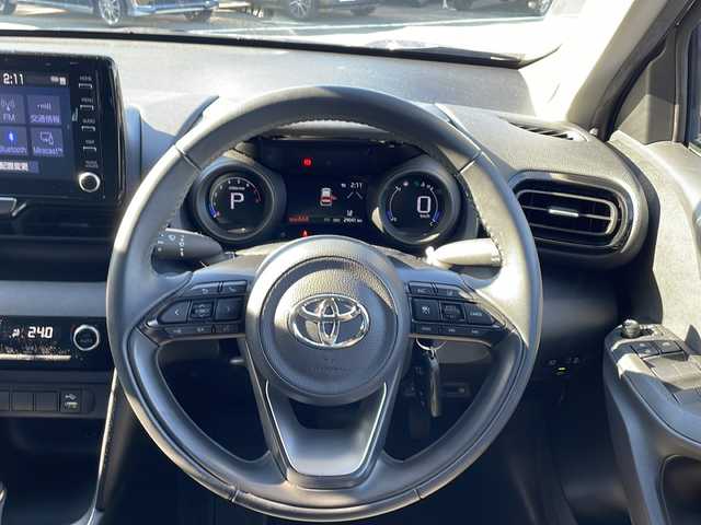 トヨタ ヤリスクロス G 新潟県 2023(令5)年 2.9万km ダークブルーマイカM 純正ディスプレイオーディオ(ナビなし)/アラウンドビューモニター/冬タイヤ積載/トヨタセーフティセンス/・プリクラッシュセーフティ/・レーントレーシングアシスト＋レーンディパーチャーアラート/・レーダークルーズコントロール/・オートマチックハイビーム/・ロードサインアシスト/・ドライバー異常時対応システム/・プロアクティブドライビングアシスト/クリアランスソナー/ステアリングスイッチ/ドアバイザー/取扱説明書/保証書