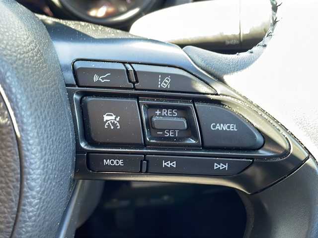 トヨタ ヤリスクロス G 新潟県 2023(令5)年 2.9万km ダークブルーマイカM 純正ディスプレイオーディオ(ナビなし)/アラウンドビューモニター/冬タイヤ積載/トヨタセーフティセンス/・プリクラッシュセーフティ/・レーントレーシングアシスト＋レーンディパーチャーアラート/・レーダークルーズコントロール/・オートマチックハイビーム/・ロードサインアシスト/・ドライバー異常時対応システム/・プロアクティブドライビングアシスト/クリアランスソナー/ステアリングスイッチ/ドアバイザー/取扱説明書/保証書