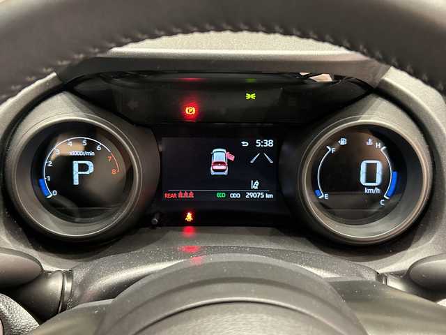 トヨタ ヤリスクロス G 埼玉県 2023(令5)年 2.9万km ダークブルーマイカM トヨタセーフティセンス/純正ディスプレイオーディオ/　　BT/USB/アラウンドビューモニター/・プリクラッシュセーフティ/・レーントレーシングアシスト＋レーンディパーチャーアラート/・レーダークルーズコントロール/・オートマチックハイビーム/・プロアクティブドライビングアシスト/クリアランスソナー/純正16インチアルミホイール/オートブレーキホールド/ETC/スマートキー/記念車