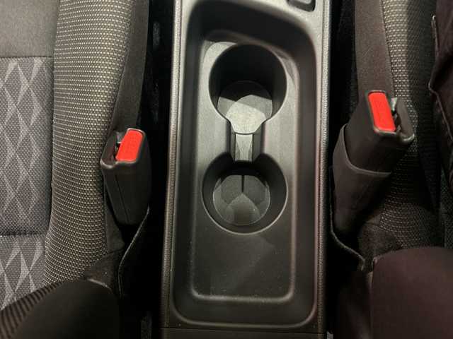 トヨタ ヤリスクロス G 埼玉県 2023(令5)年 2.9万km ダークブルーマイカM トヨタセーフティセンス/純正ディスプレイオーディオ/　　BT/USB/アラウンドビューモニター/・プリクラッシュセーフティ/・レーントレーシングアシスト＋レーンディパーチャーアラート/・レーダークルーズコントロール/・オートマチックハイビーム/・プロアクティブドライビングアシスト/クリアランスソナー/純正16インチアルミホイール/オートブレーキホールド/ETC/スマートキー/記念車