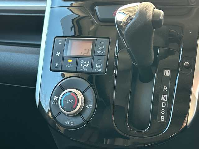 ダイハツ タント カスタム X SA 埼玉県 2014(平26)年 5.3万km パールホワイトⅢ 社外ナビ　/(Carrozzeria FM/AM/DVD/CD/Bluetooth/TV/USB/HDMI/AUX)/パワースライドドア/LEDライト　/オートライト　/プッシュスタート　/プリクラッシュセーフティ　/TRC　/電格ミラー　/エコドライブ　/後席サンシェード　/RAYSナット