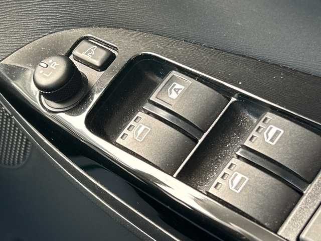 ダイハツ タント カスタム X SA 埼玉県 2014(平26)年 5.3万km パールホワイトⅢ 社外ナビ　/(Carrozzeria FM/AM/DVD/CD/Bluetooth/TV/USB/HDMI/AUX)/パワースライドドア/LEDライト　/オートライト　/プッシュスタート　/プリクラッシュセーフティ　/TRC　/電格ミラー　/エコドライブ　/後席サンシェード　/RAYSナット