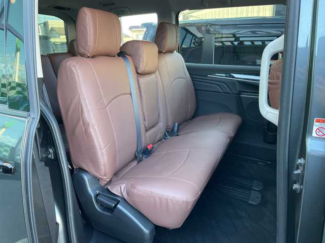 三菱 デリカＤ：５ アーバンギア G パワーパッケージ 長野県 2019(平31)年 3.2万km アイガーグレーメタリック 禁煙車/社外7インチナビ(AM/FM/DVD/TV/Bluetooth)/パートタイム4WD/両側電動スライドドア/電動リアゲート/全方位カメラ/バックカメラ/レーダークルーズコントロール/GIGEARオフロードギア/・アルミルーフラック/・フロントグリルカバー/・LEDフォグランプ/・オーバーフェンダーカバー/・リアラダー/1.5インチリフトアップ/ブラウンレザーシートカバー/社外17インチアルミ(235/65R17)/フルセグTV/ETC/革巻きステアリング/ステアリングスイッチ/運転席電動シート/前席シートヒーター/オートライト/オートハイビーム/衝突被害軽減装置/車線逸脱警報システム/レーンキープアシスト/ＭＴモード付ＡＴ/パドルシフト/プッシュスタート/スマートキー/スペアキー