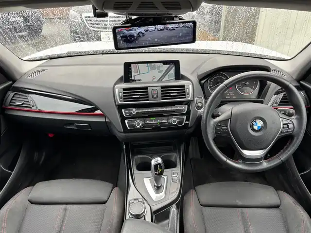 ＢＭＷ １１８ｄ スポーツ 山梨県 2016(平28)年 6.7万km アルピンホワイトⅢ 当店買取車/純正HDDナビ/バックカメラ/Bluetooth/USB/AUX/インテリジェントセーフティ/レーンキープアシスト/クルーズコントロール/コーナーセンサー/衝突軽減ブレーキ/アンビエントライト/オートライト/LEDヘッドライト/ドライブモードセレクト/デジタルインナーミラー/ETC/純正16インチAW/保証書/スペアキー