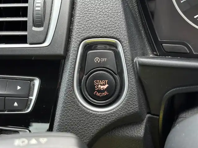 ＢＭＷ １１８ｄ スポーツ 山梨県 2016(平28)年 6.7万km アルピンホワイトⅢ 当店買取車/純正HDDナビ/バックカメラ/Bluetooth/USB/AUX/インテリジェントセーフティ/レーンキープアシスト/クルーズコントロール/コーナーセンサー/衝突軽減ブレーキ/アンビエントライト/オートライト/LEDヘッドライト/ドライブモードセレクト/デジタルインナーミラー/ETC/純正16インチAW/保証書/スペアキー