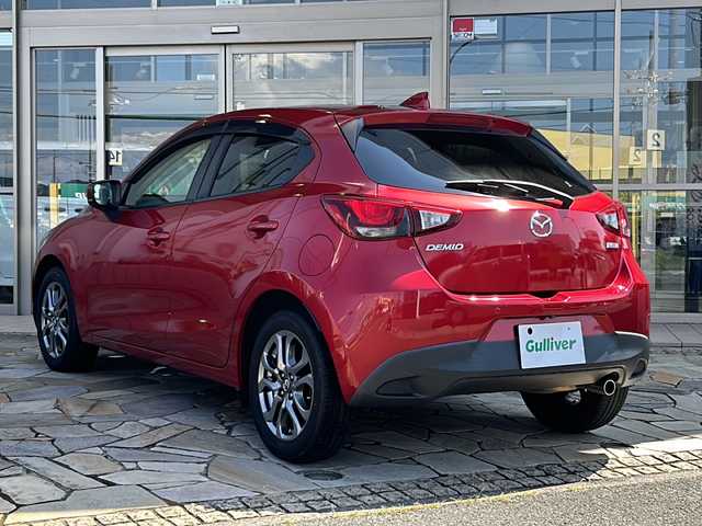 マツダ デミオ XDテーラードブラウン 静岡県 2016(平28)年 7万km ソウルレッドプレミアムメタリック 純正ナビ/・FM/AM/・aha/・Stitcher/・Bluetooth/・USB/・CD/・AUX/・DVD/・フルセグTV/主要装備/・バックカメラ/・ヘッドアップディスプレイ/・ＥＴＣ/・運転席＋助手席シートヒーター/・ＭＴモード付ＡＴ/・ＳＣＳ／ＳＣＢＳ/・ブラインドスポットモニター/・ｉ－ｓｔｏｐ/・ＬＥＤヘッドライト/・クリアランスソナー/・車線逸脱警報/・サイドカーテンエアバッグ