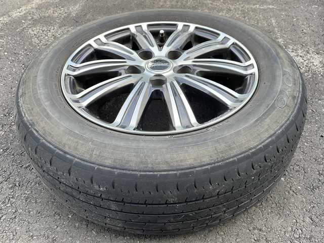 トヨタ ヴォクシー X Lエディション 道央・札幌 2013(平25)年 5.8万km ブラック (株)IDOMが運営する【じしゃロン札幌店】の自社ローン専用車両になりますこちらは現金またはオートローンご利用価格です。自社ローンご希望の方は別途その旨お申し付けください。//4WD//禁煙車//寒冷地仕様//社外ナビ BT/CD/DVD/AUX/SD/フルセグ//片側パワースライドドア//ステアリングスイッチ//オートエアコン//パワーウィンドウ//フロントデアイサー//ドアバイザー//社外AW夏タイヤ積み込み//純正フロアマット//バックカメラ//保証書//取扱説明書