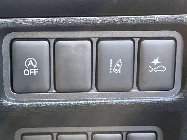 三菱 デリカＤ：５ P 長野県 2021(令3)年 5.7万km ダイヤモンドブラックマイカ 禁煙車/10インチディスプレイオーディオ/(AM/FM/Bluetooth/AppleCarPlay)/ディーゼルターボ/パートタイム4WD/GIGEARオフロードギア/(グリルガード/LEDフォグ/全オーバーフェンダー/リアラダー//ルーフラック)/1.5インチリフトアップ/GIG METAL ROCK16インチAW(235/70R16)/マッドガード/オートステップ/純正足回り車載/全方位カメラ/両側電動スライドドア/電動リアゲート/運転席電動シート/前席シートヒーター/レザーシートカバー/革巻きステアリング/ステアリングヒーター/ステアリングスイッチ/ブラインドスポットモニター/LEDヘッドライト/追従型クルーズコントロール/プッシュスタート/衝突被害軽減装置/車線逸脱警報装置/レーンキープアシスト/オートライト/オートハイビーム/フォグランプ/アイドリングストップ/バックカメラ/スマートキー/ＭＴモード付ＡＴ/パドルシフト/純正フロアマット