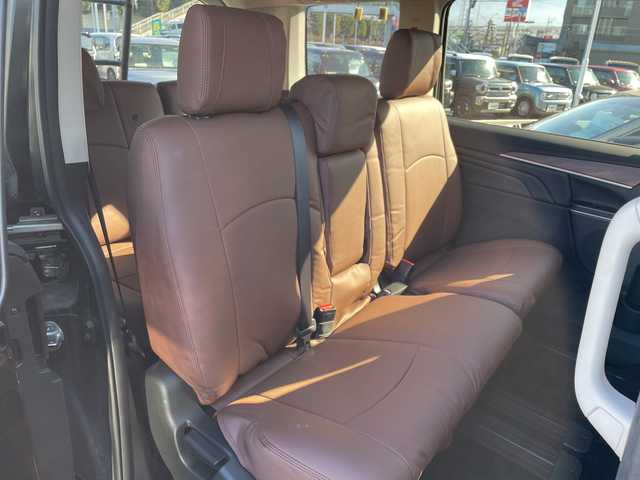 三菱 デリカＤ：５ P 長野県 2021(令3)年 5.7万km ダイヤモンドブラックマイカ 禁煙車/10インチディスプレイオーディオ/(AM/FM/Bluetooth/AppleCarPlay)/ディーゼルターボ/パートタイム4WD/GIGEARオフロードギア/(グリルガード/LEDフォグ/全オーバーフェンダー/リアラダー//ルーフラック)/1.5インチリフトアップ/GIG METAL ROCK16インチAW(235/70R16)/マッドガード/オートステップ/純正足回り車載/全方位カメラ/両側電動スライドドア/電動リアゲート/運転席電動シート/前席シートヒーター/レザーシートカバー/革巻きステアリング/ステアリングヒーター/ステアリングスイッチ/ブラインドスポットモニター/LEDヘッドライト/追従型クルーズコントロール/プッシュスタート/衝突被害軽減装置/車線逸脱警報装置/レーンキープアシスト/オートライト/オートハイビーム/フォグランプ/アイドリングストップ/バックカメラ/スマートキー/ＭＴモード付ＡＴ/パドルシフト/純正フロアマット