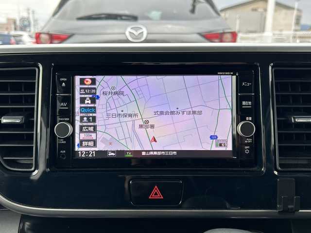 日産 デイズ ルークス ハイウェイスター Gターボ 富山県 2018(平30)年 3.9万km スパークリングレッド/ブラック 禁煙車/ディーラーオプションナビ/型式：MM318D-W/【フルセグTV/CD/DVD/Bluetooth/SD/AUX】/全方位モニター/バックカメラ/プッシュスタート/スマートキー×２/両側パワースライドドア/クルーズコントロール/純正アルミホイール/純正フロアマット/Ｃｌａｚｚｉｏシートカバー/ＥＴＣ/ドライブレコーダー/コーナーセンサー