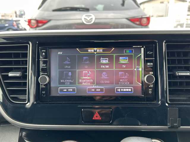 日産 デイズ ルークス ハイウェイスター Gターボ 富山県 2018(平30)年 3.9万km スパークリングレッド/ブラック 禁煙車/ディーラーオプションナビ/型式：MM318D-W/【フルセグTV/CD/DVD/Bluetooth/SD/AUX】/全方位モニター/バックカメラ/プッシュスタート/スマートキー×２/両側パワースライドドア/クルーズコントロール/純正アルミホイール/純正フロアマット/Ｃｌａｚｚｉｏシートカバー/ＥＴＣ/ドライブレコーダー/コーナーセンサー